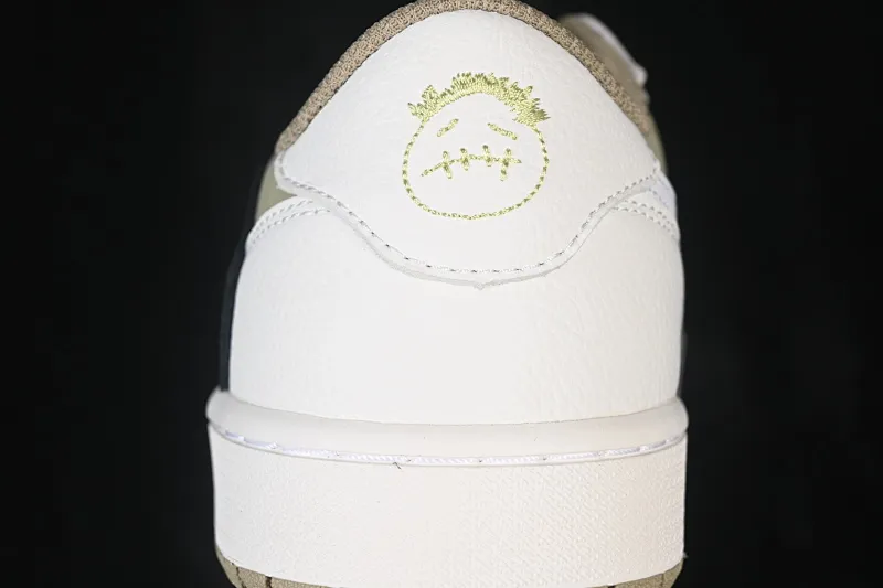 All categories Air Jordan Jordan series basketball shoes Air Jordan 1 Low ZG version Travis Scott x Air Jordan 1 Low OG AJ1 Joe 1 undercut low top full head layer FZ3124-200